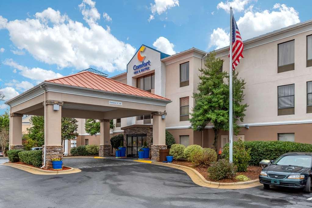 Comfort Inn & Suites Asheboro Exterior photo